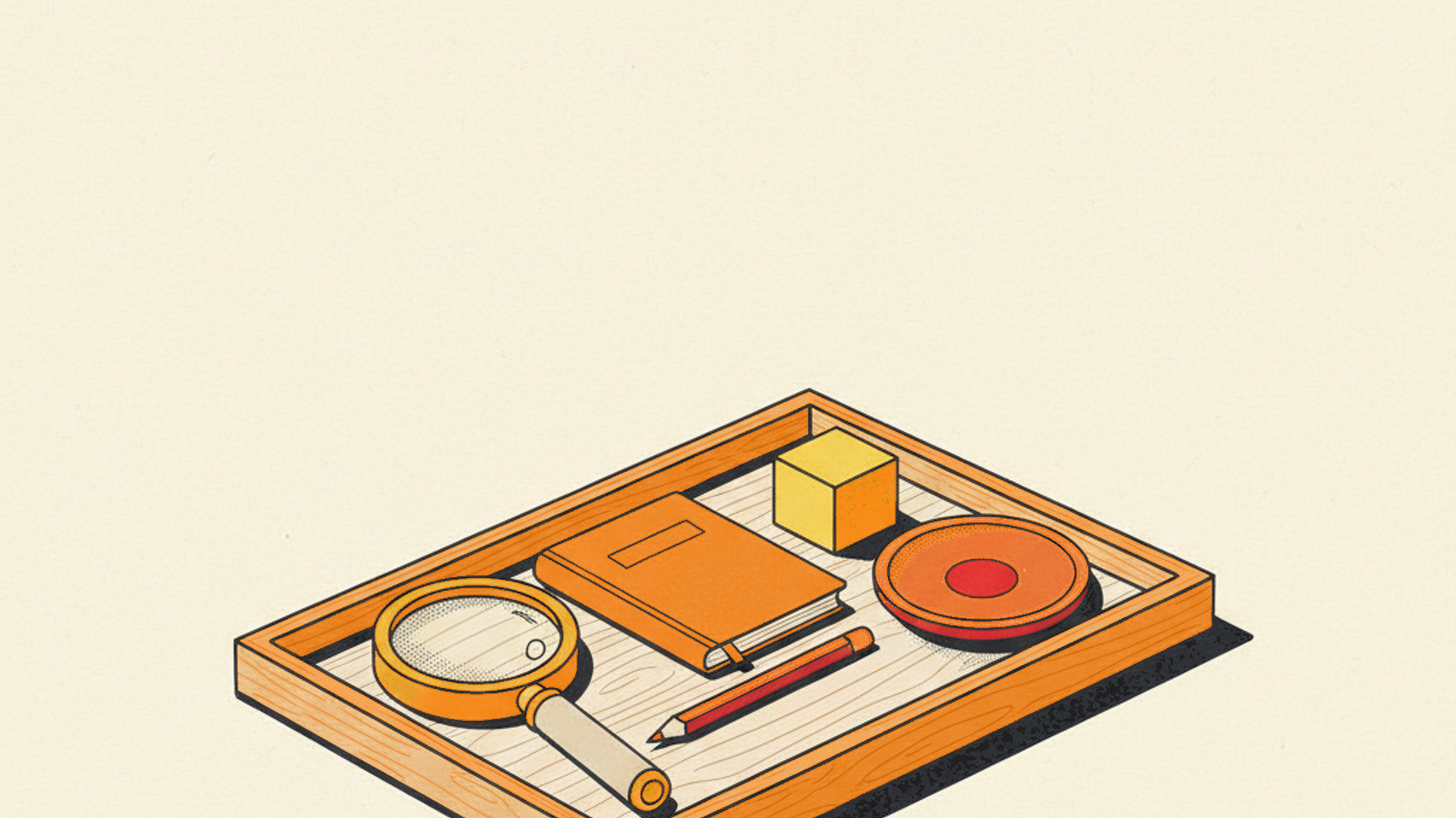 Una bandeja de madera clara sobre un fondo marfil con una lupa de aro ámbar, una libreta naranja, un lápiz rojo, un cubo amarillo y un plato naranja con el centro rojo